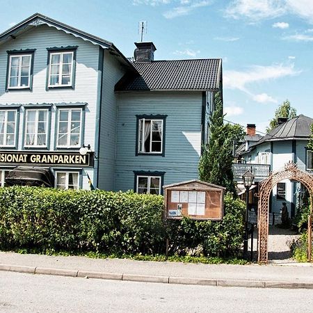 Hotel Pensionat Granparken Norrtälje Kültér fotó