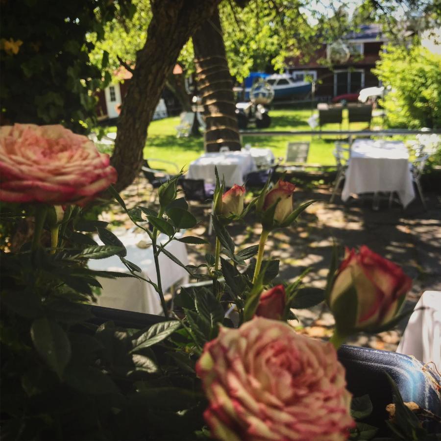 Hotel Pensionat Granparken Norrtälje Kültér fotó