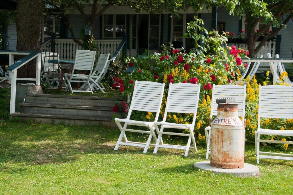 Hotel Pensionat Granparken Norrtälje Kültér fotó